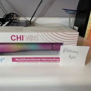 CHI “Wave On” Curling Iron